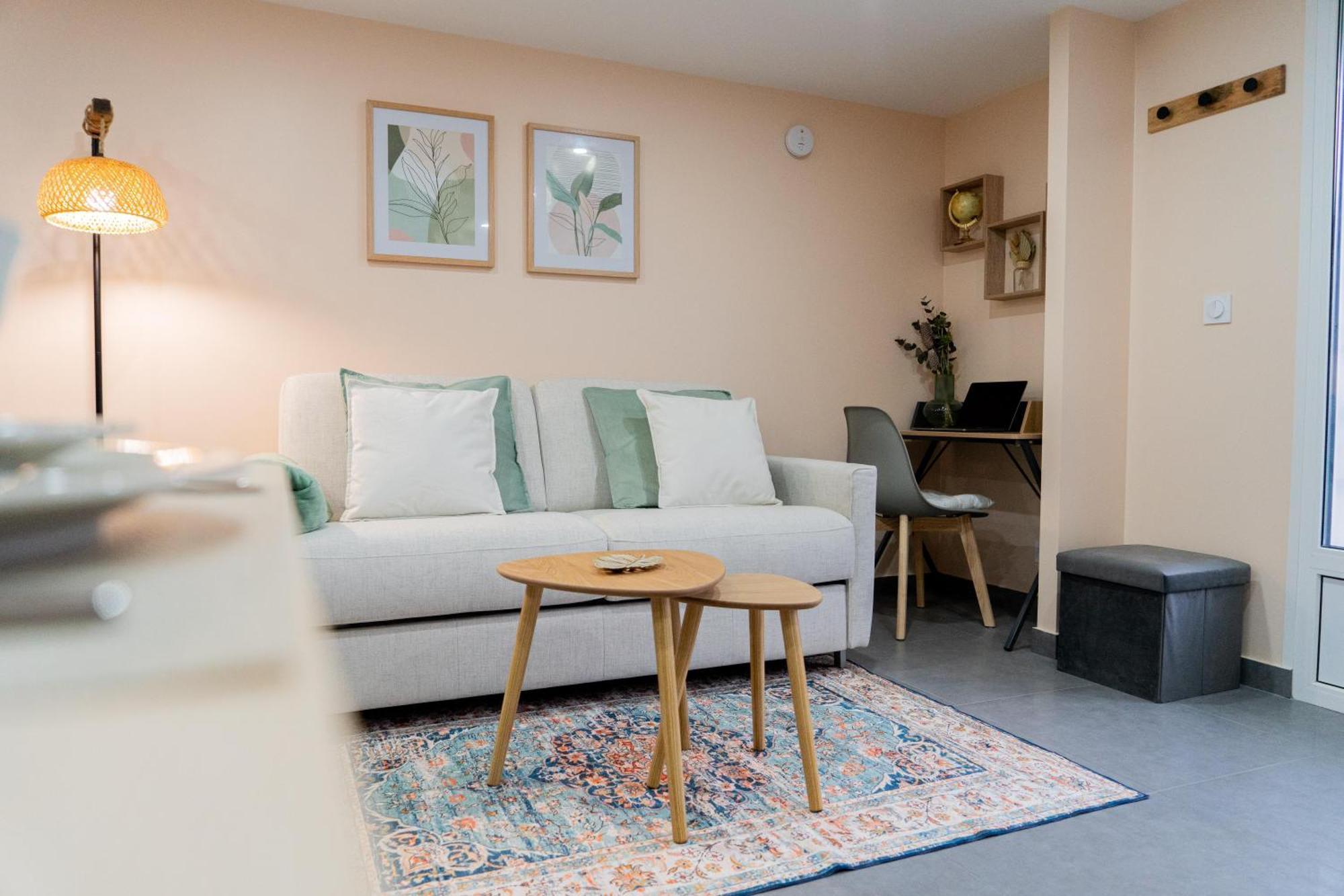 Appartement Cosy Le Lys Vert A 40Mn De Paris Dammarie-lè-Lys Eksteriør bilde
